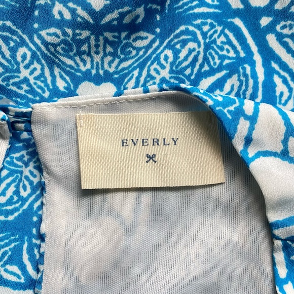 Everly Blue White Stained Glass Sleeveless Dress - Picture 4 of 5